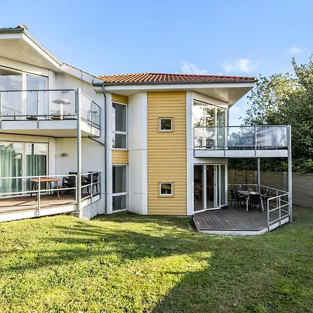 2 Bedroom Cozy In Apartment *