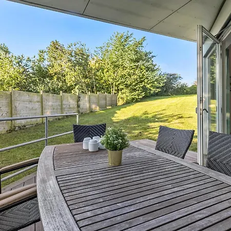 2 Bedroom Cozy In Apartment Gudhjem